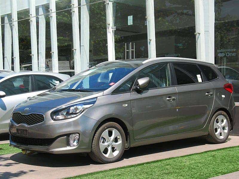 Photo of a Kia Carens