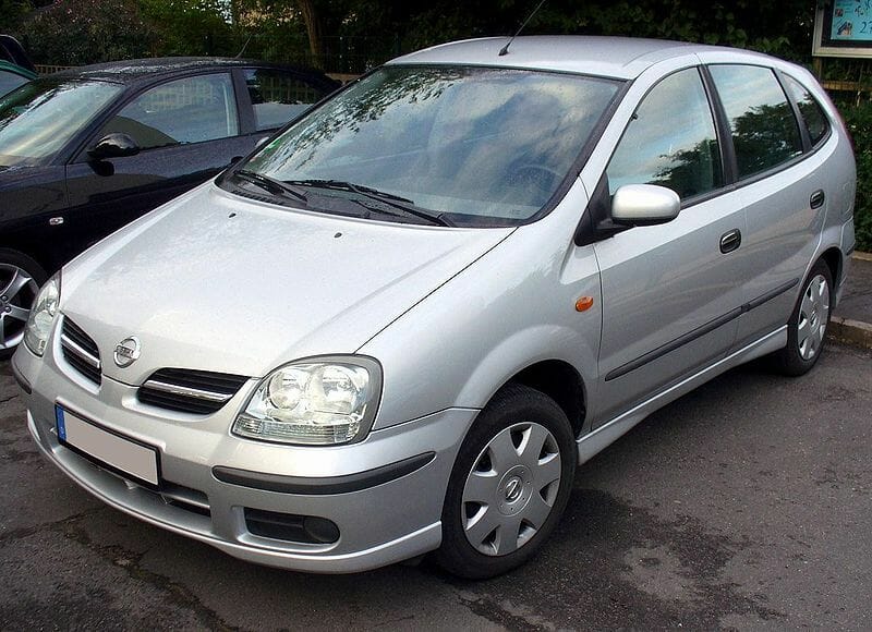 Photo of a Nissan Almera Tino