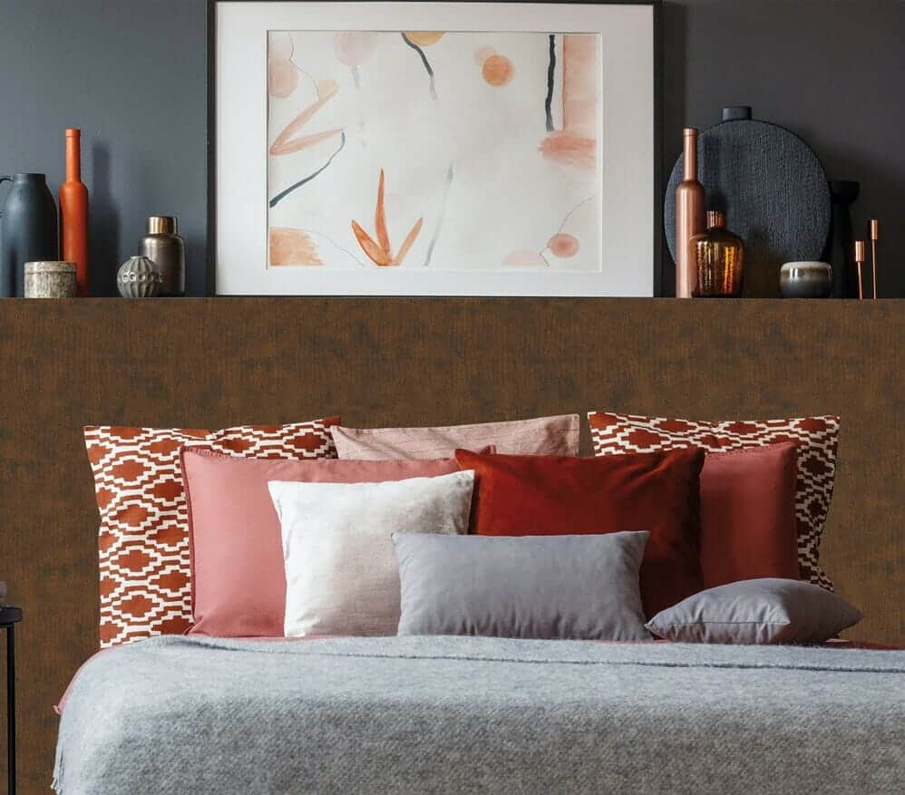 Close-up photo of Cover Styl' Bronzed Leather Vinyl Wrap installed