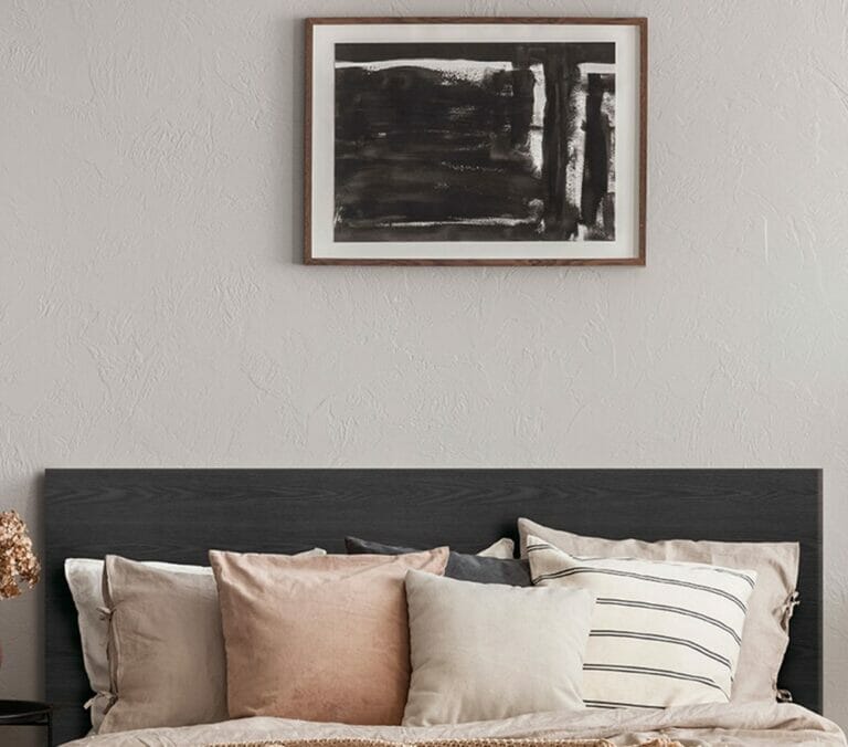 Close-up photo of Cover Styl' Faded Grey Wood Vinyl Wrap installed