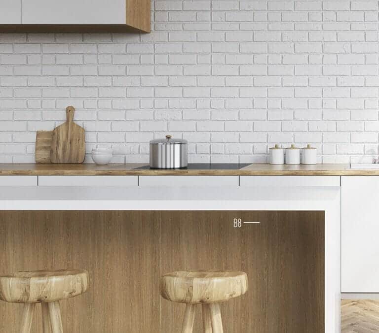 Close-up photo of Cover Styl' Golden Oak Vinyl Wrap installed