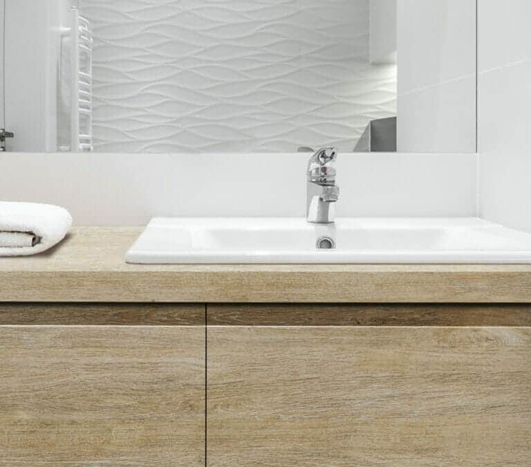 Close-up photo of Cover Styl' Light Brown Oak Vinyl Wrap installed 