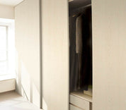 Close-up photo of Cover Styl' Light Cream Beech Vinyl Wrap installed