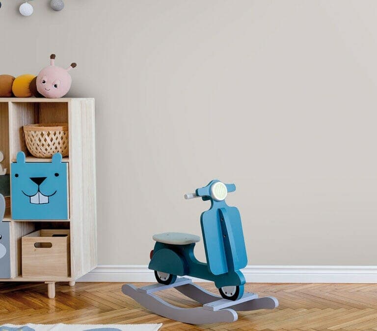 Close-up photo of Cover Styl' Light Cream Shell Vinyl Wrap installed