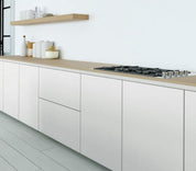 Close-up photo of Cover Styl' White Wood Waves Vinyl Wrap installed