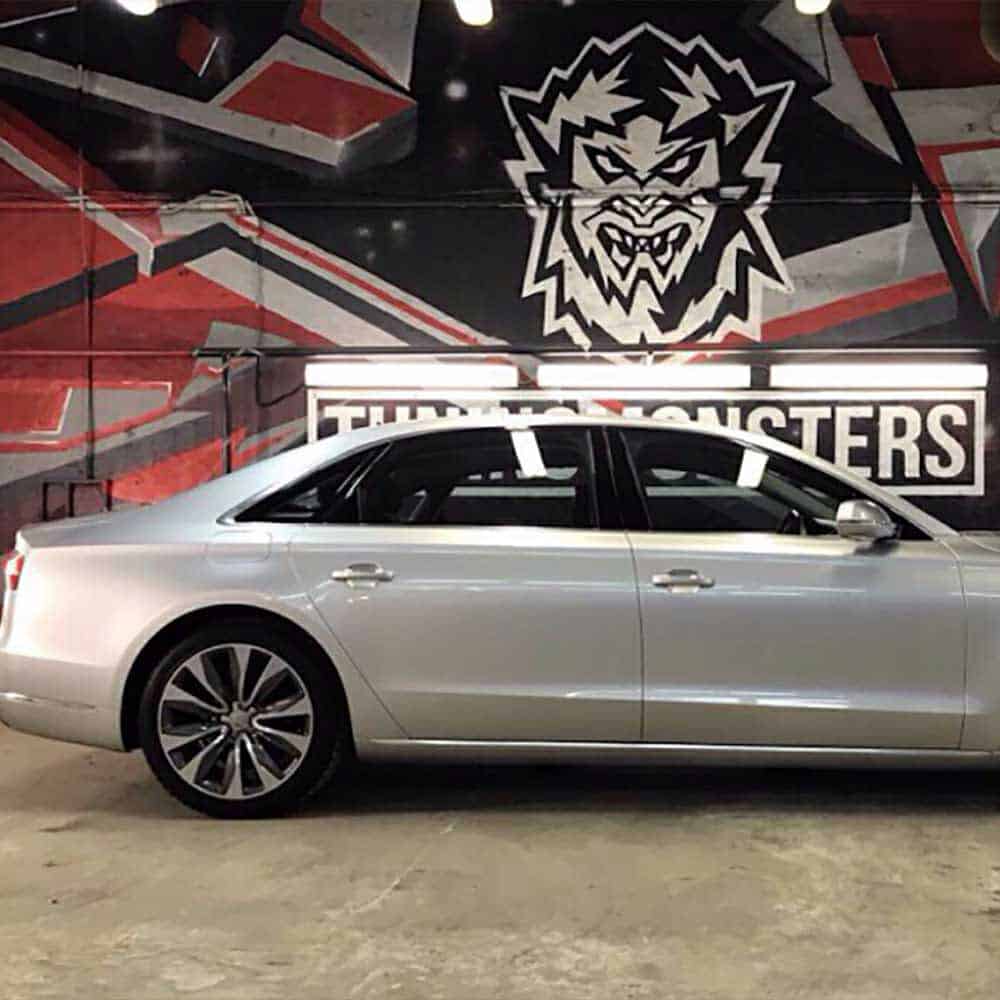 Gloss Metallic Silver Grey (090) Oracal 970RA Vehicle Wrap