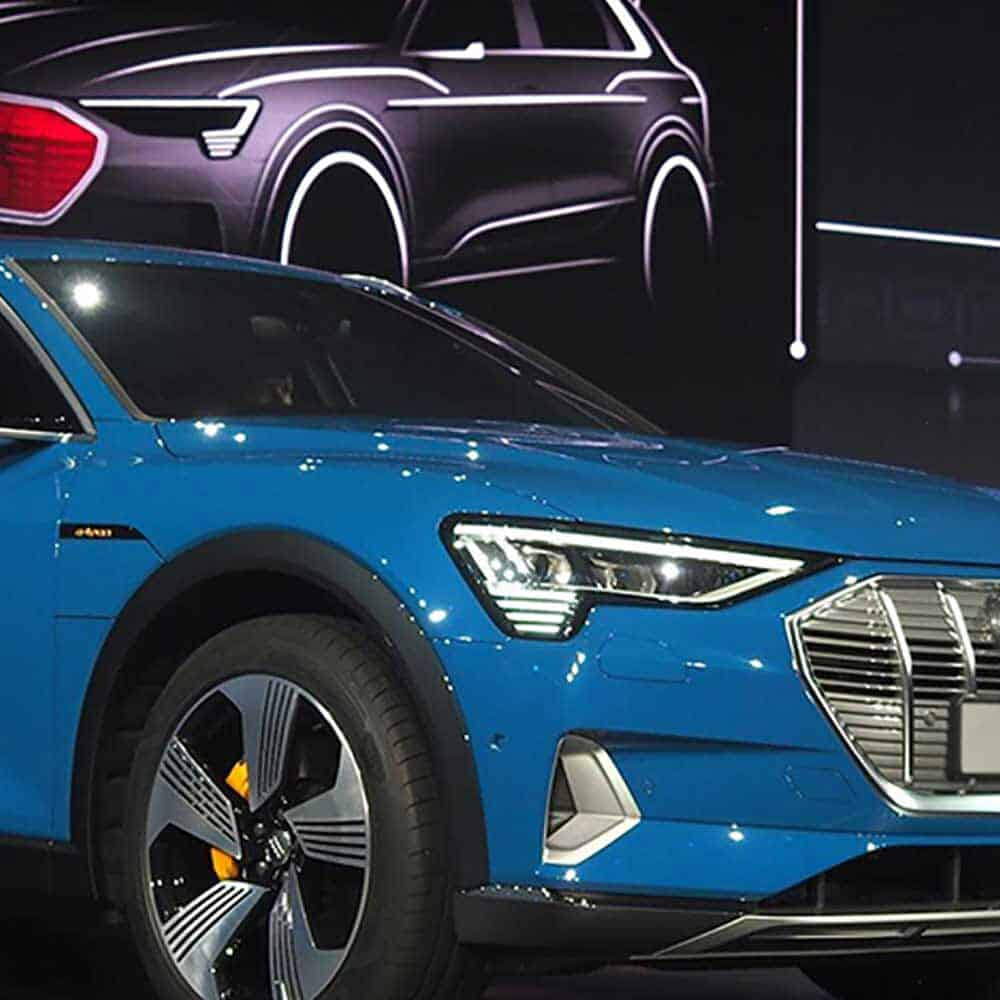 Close-up side view of a car with Oracal Gloss Fjord Blue installed