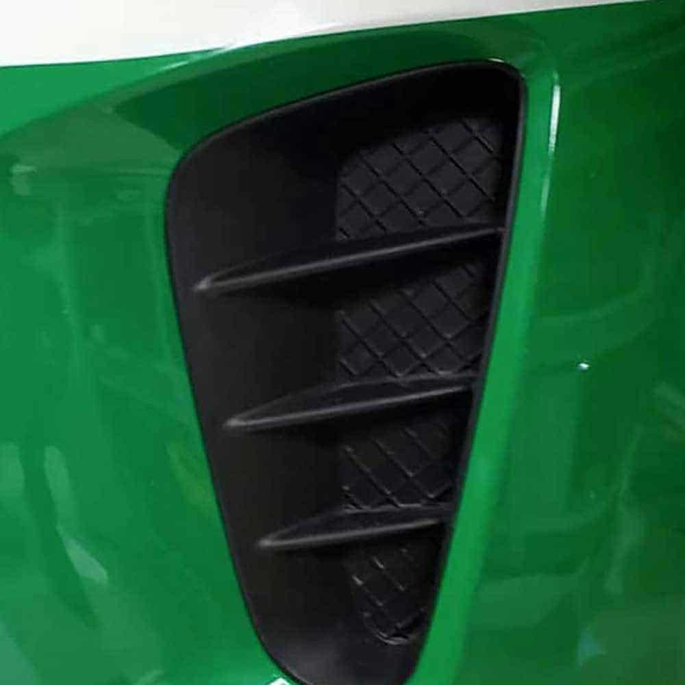 Air vent on a Oracal Gloss Police Green installed on a car