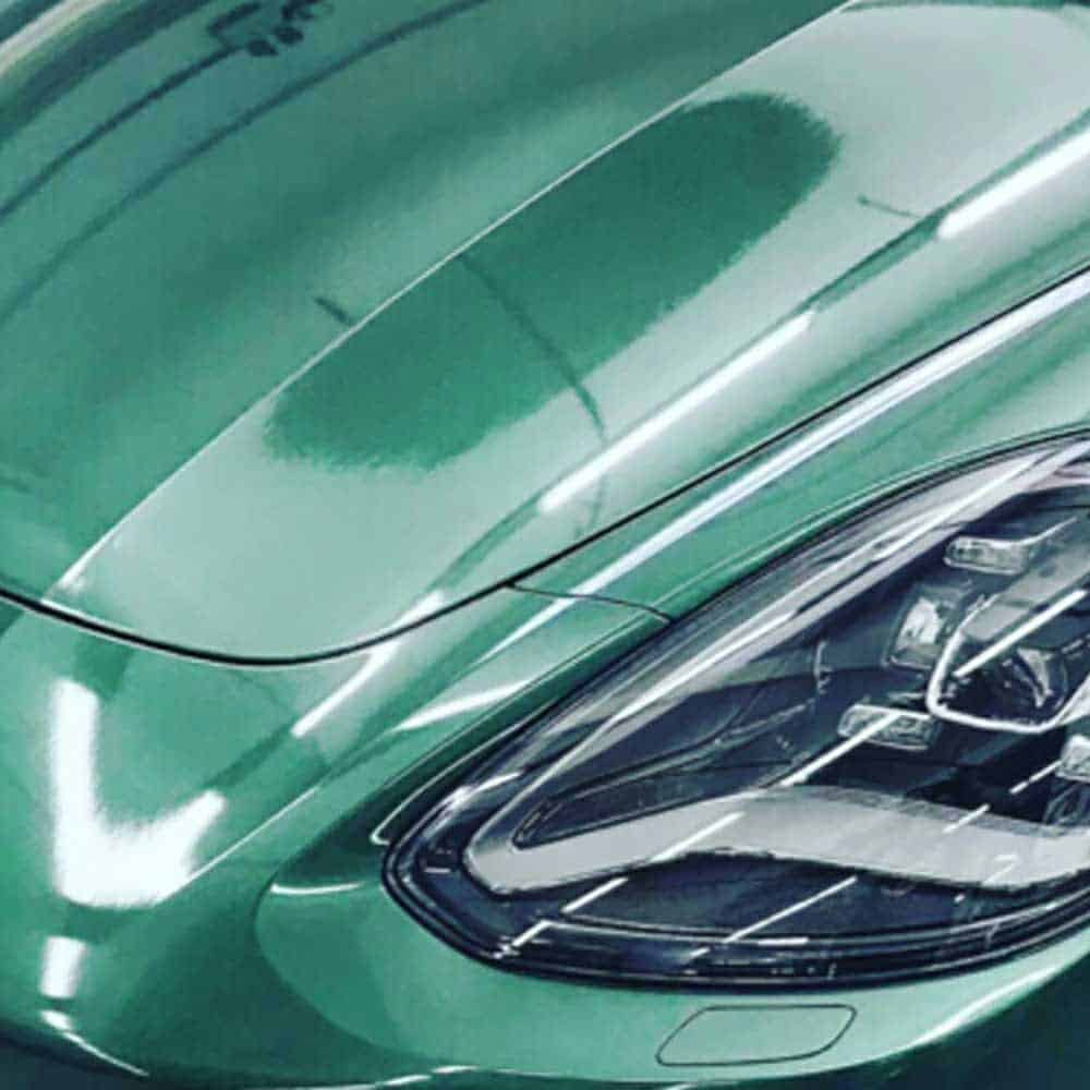 Gloss Fir-Green (622) Oracal 970RA Vehicle Wrap