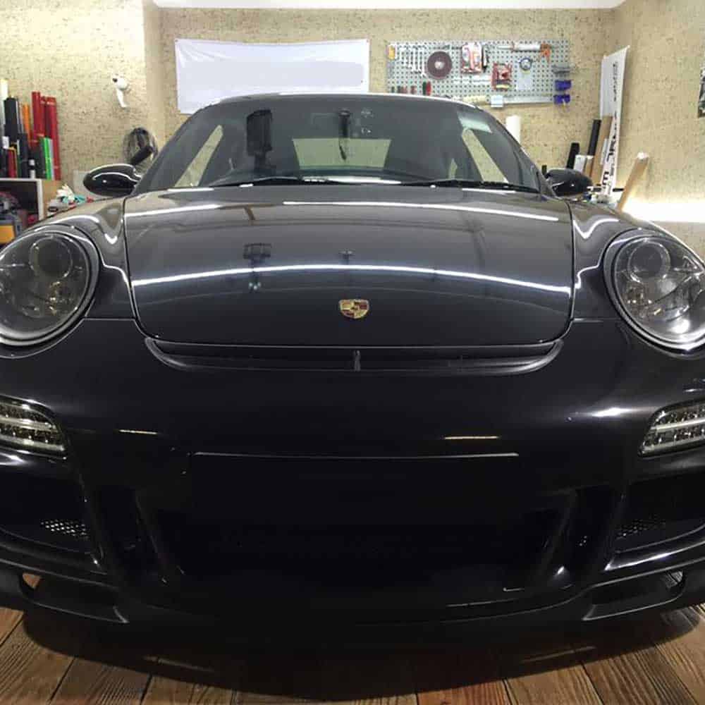 Gloss Metallic Black (704) Oracal 970RA Vehicle Wrap