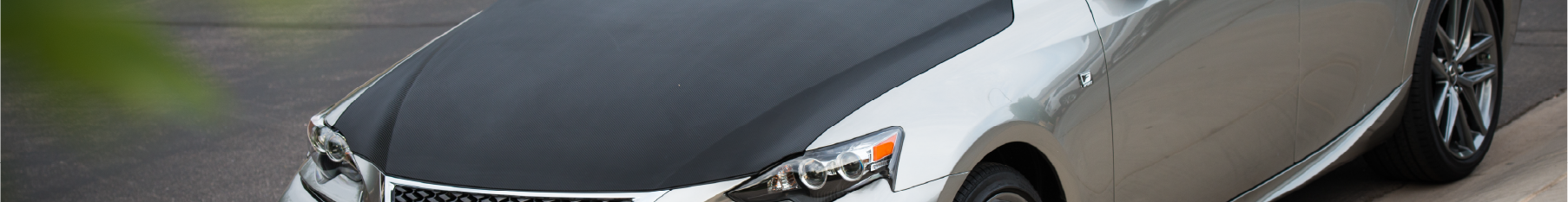 Close of of oracal 970 installed to a cars bonnet