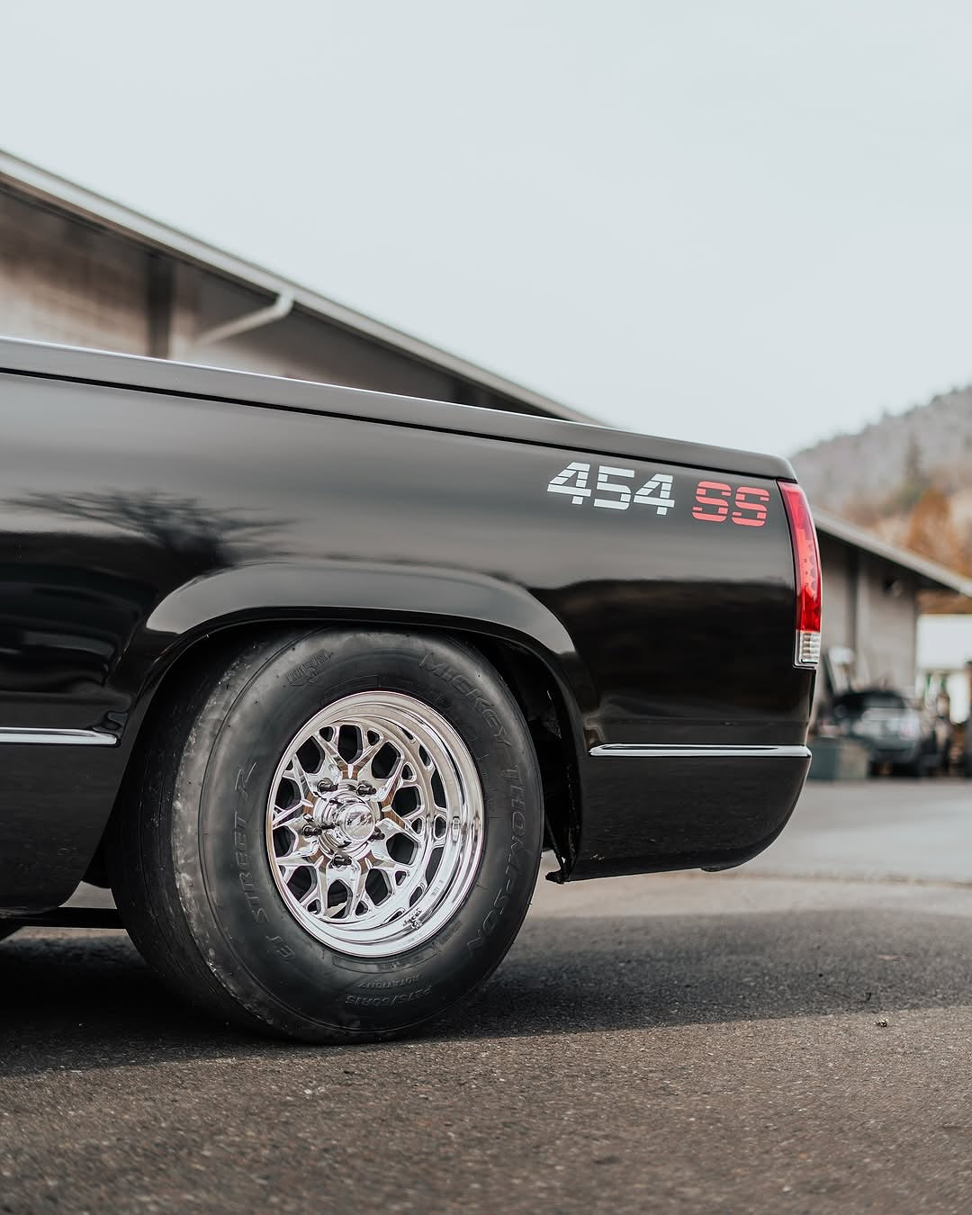 Gloss Black (070) Oracal 970RA Vehicle Wrap