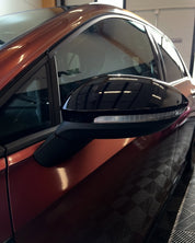 Car side mirror with Oracal Gloss Cranberry installed