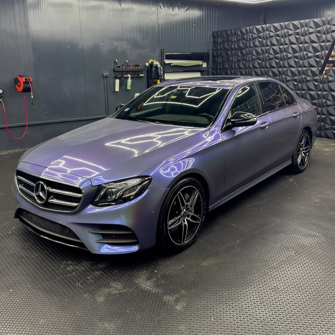 Mercedes-Benz car in a garage with Oracal Gloss Intergalactic Blue installed